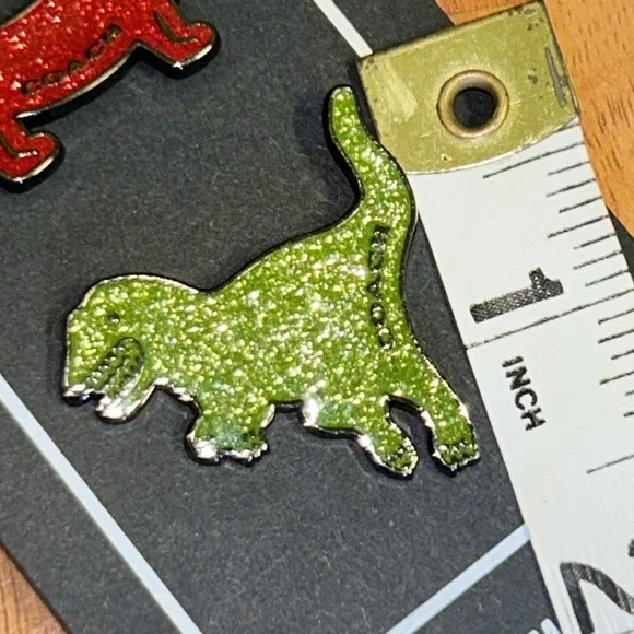 Brand New Coach Glitter Dinosaur & Dog & Unicorn Pin Badge Logo Japan - Picture 10 of 11